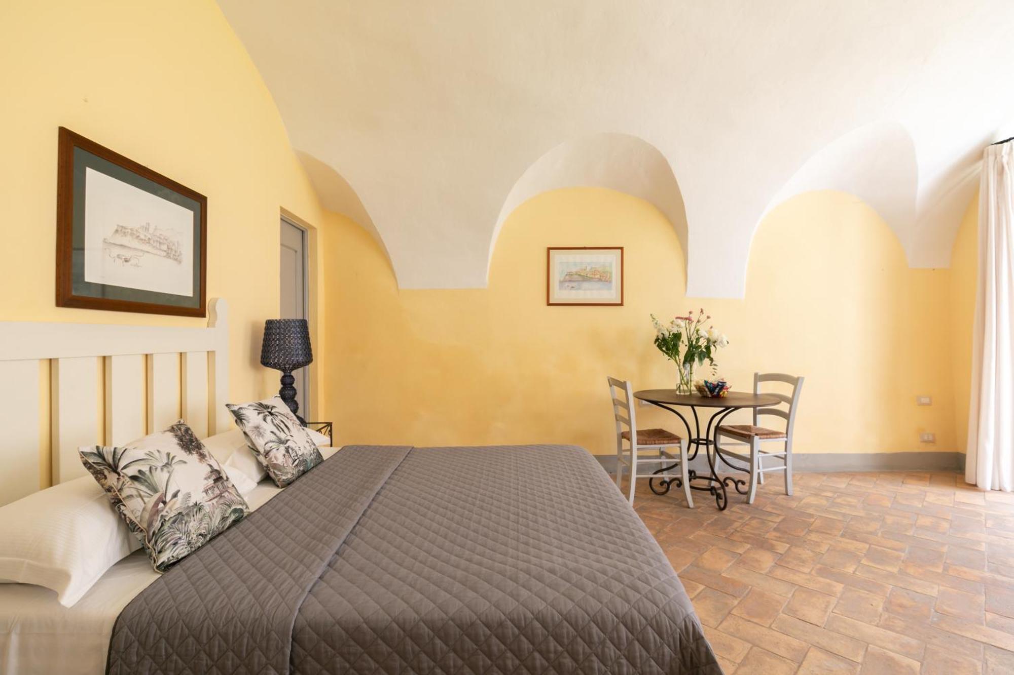 Le Dimore Di Terrarossa Argentario Aparthotel 2*