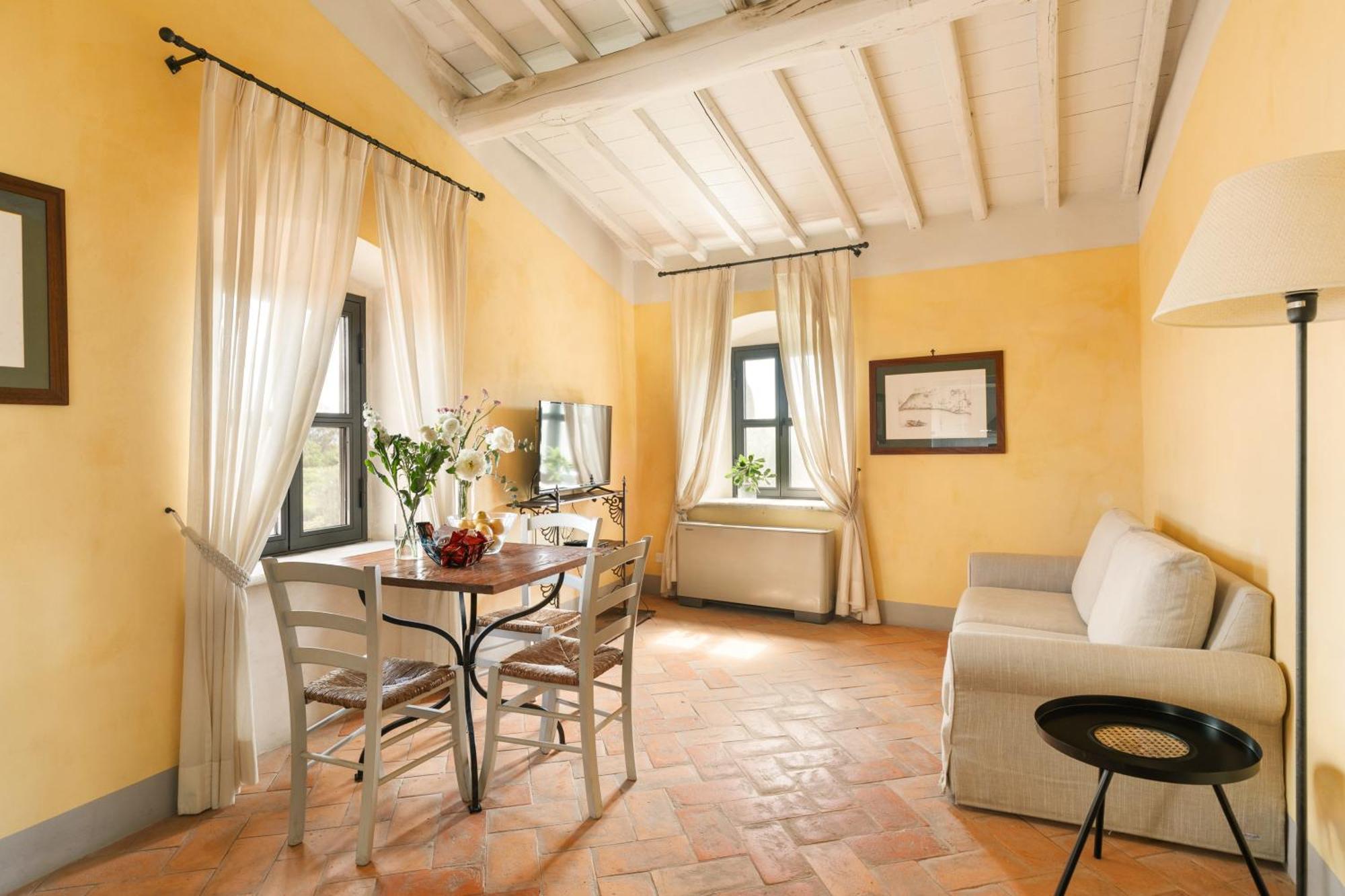 Le Dimore Di Terrarossa Argentario Aparthotel 2*